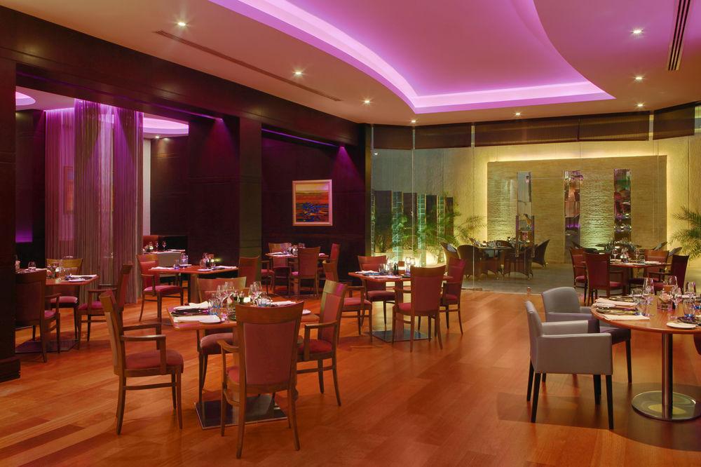 Riyadh Marriott Hotel מראה חיצוני תמונה
